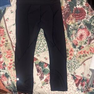 Lululemon capri leggings size 0